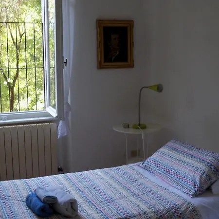 Bed and Breakfast I Ghiri 4*