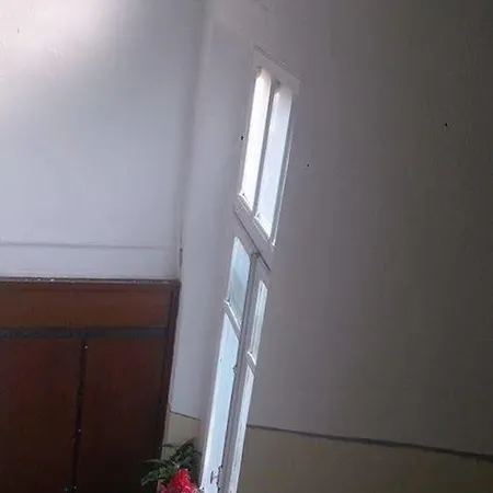 Oda ve Kahvaltı I Ghiri 4*
