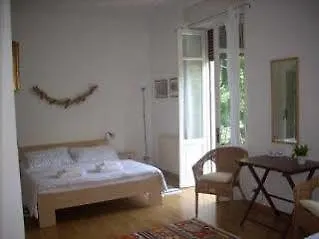 I Ghiri Oda ve Kahvaltı 4*