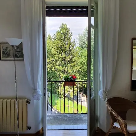 Bed and Breakfast I Ghiri 4*